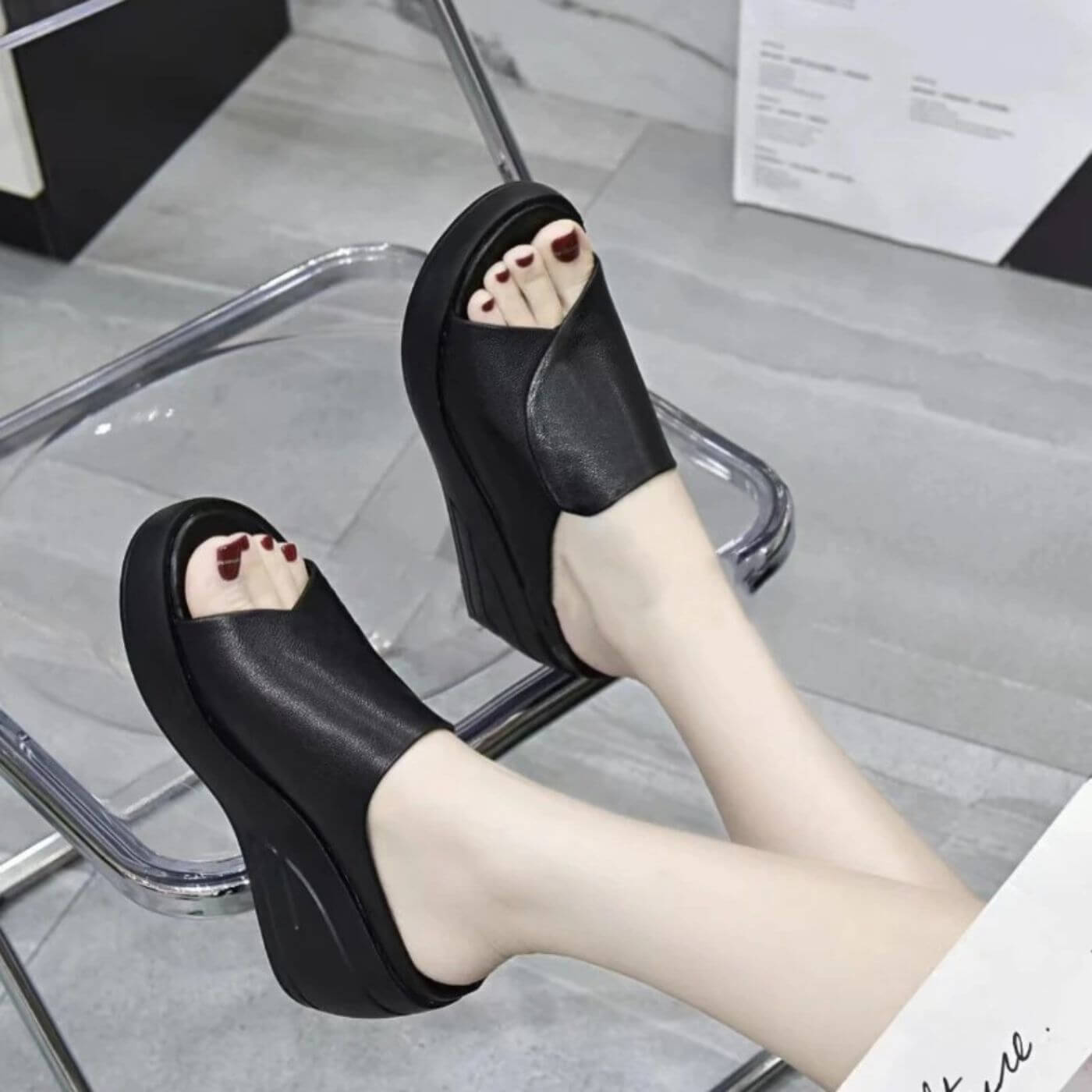 Black / 11 US