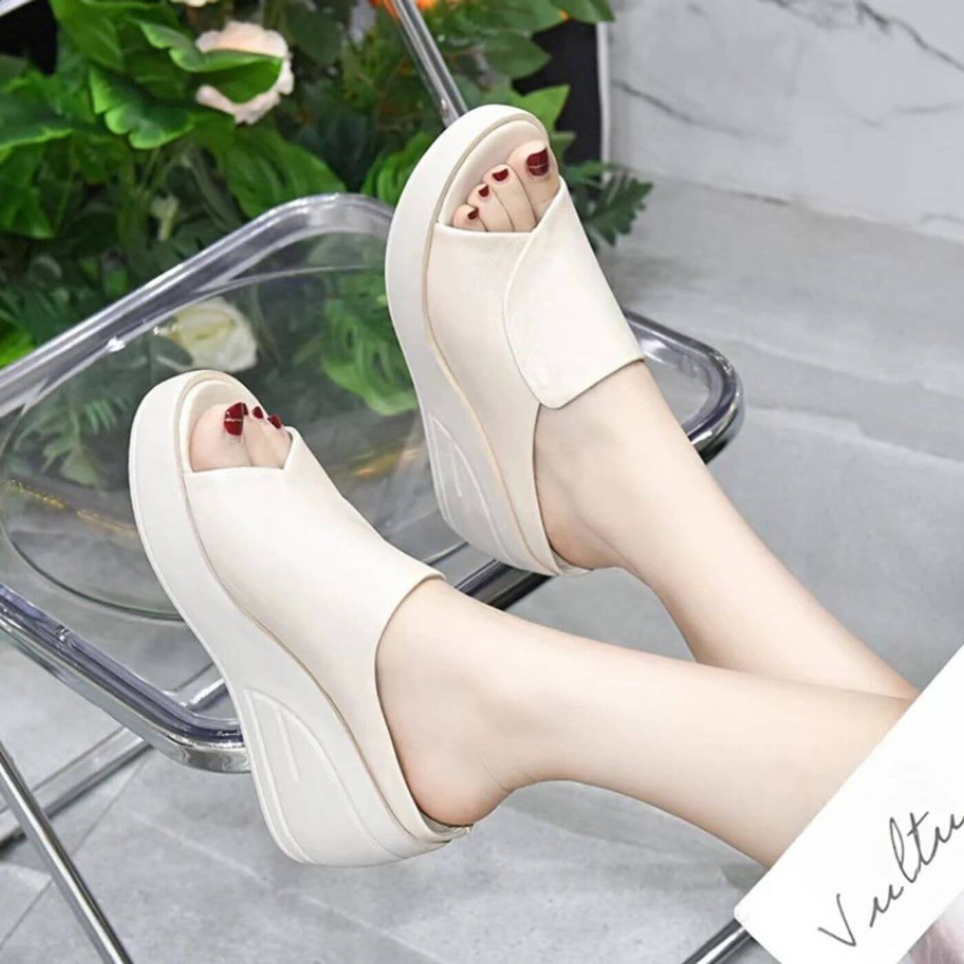 White / 11 US