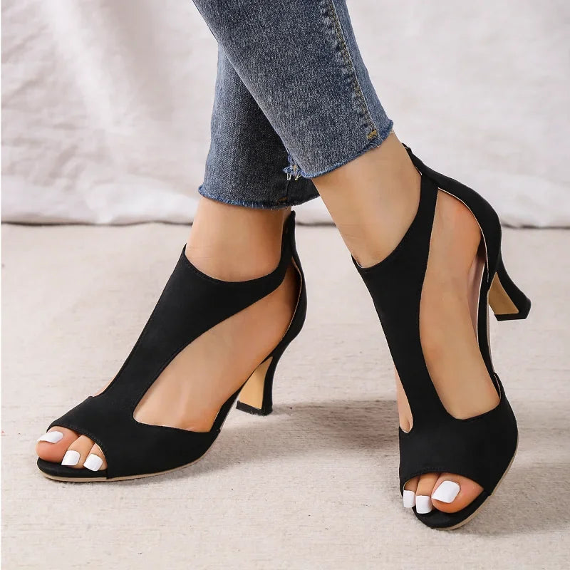 Black / 12