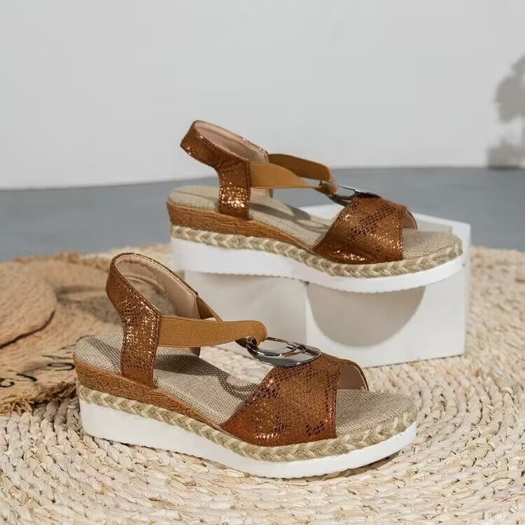 Brown (Almost sold out) / US 9.5