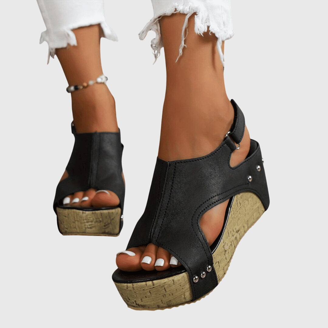 Black / 14