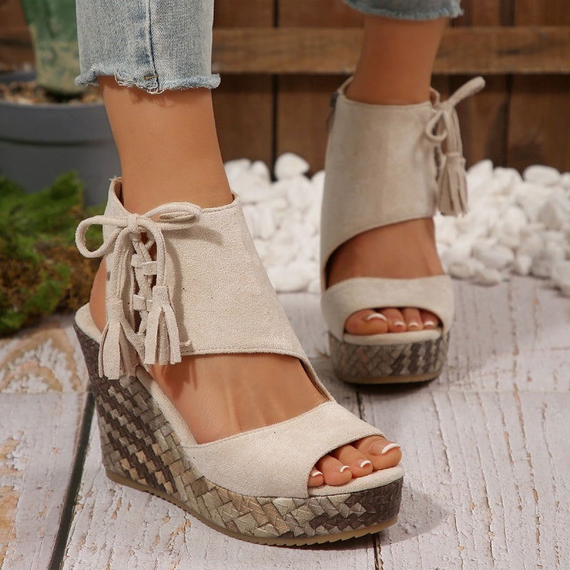 Beige / US 9.5